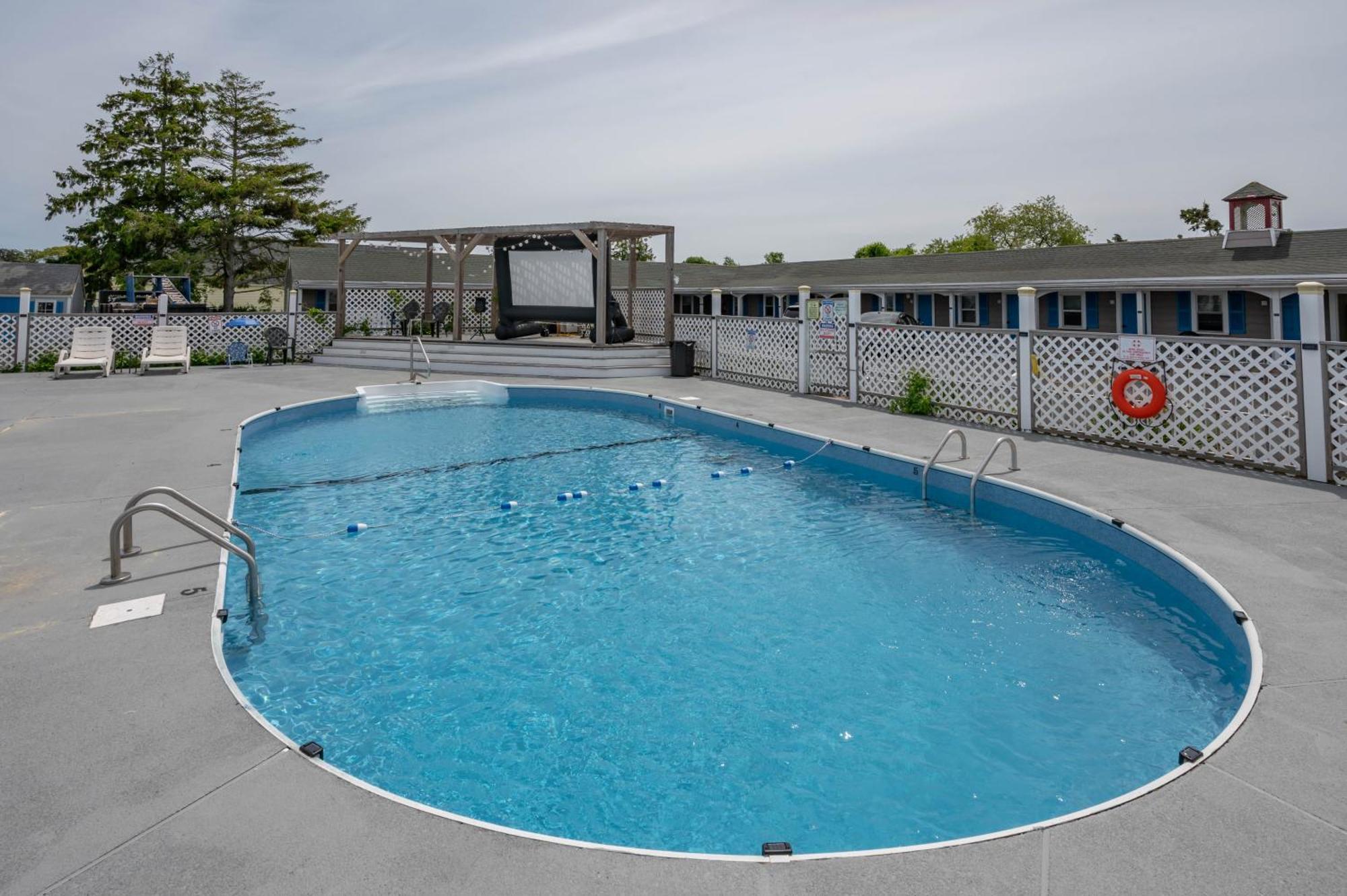 Jonathan Edwards Motel Dennisport