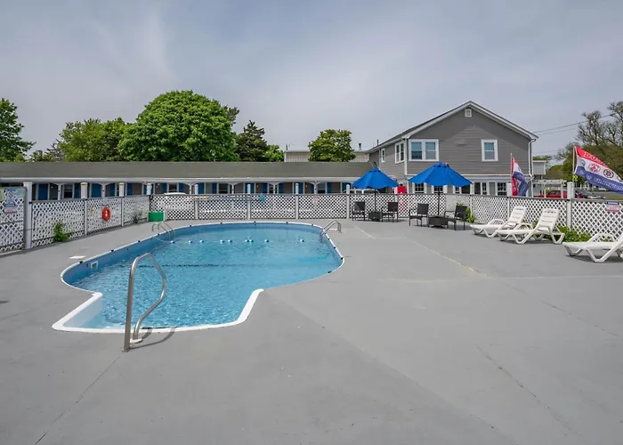 Jonathan Edwards Motel