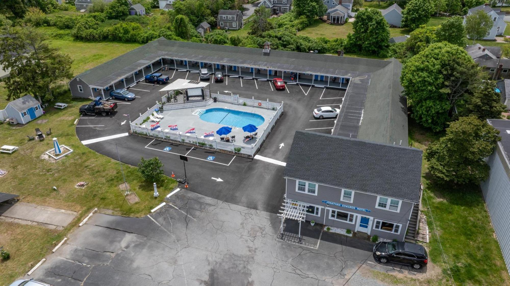 Jonathan Edwards Motel Dennisport