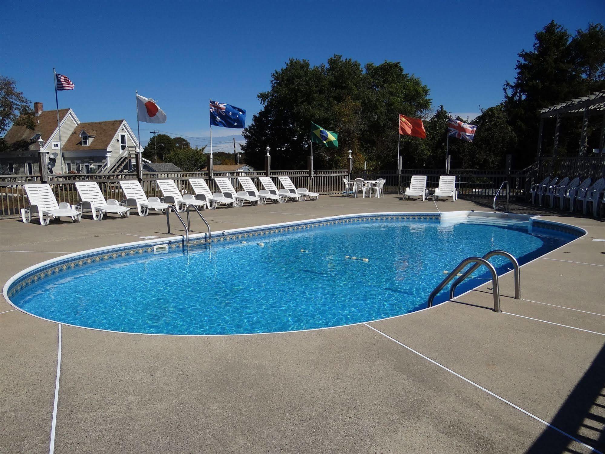 Jonathan Edwards Motel 2*